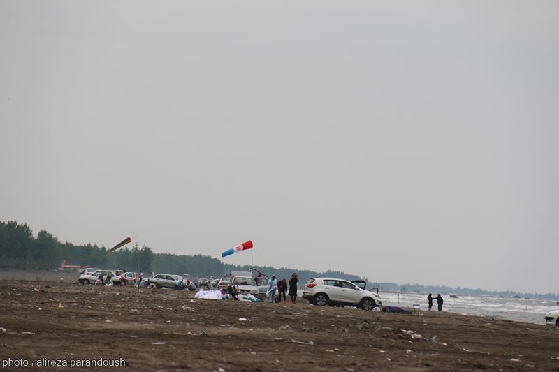گزارش تصویری حضور مسافران در سواحل شمال (لنگرود-چمخاله) (17)