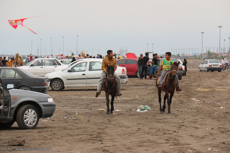 گزارش تصویری حضور مسافران در سواحل شمال (لنگرود-چمخاله) (6) - Copy