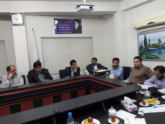 درجلسه پرسش و پاسخ خبرنگاران با اعضای شورای اسلامی شهر لنگرود مطرح شد:ترافیک یکی از مهمترین مشکلات لنگرود بود که با اصلاح هندسی معابرو استاندارسازی میادین تا حدودی برطرف شد/افزایش بودجه شهرداری از ۲۴ میلیارد به ۴۴ میلیارد