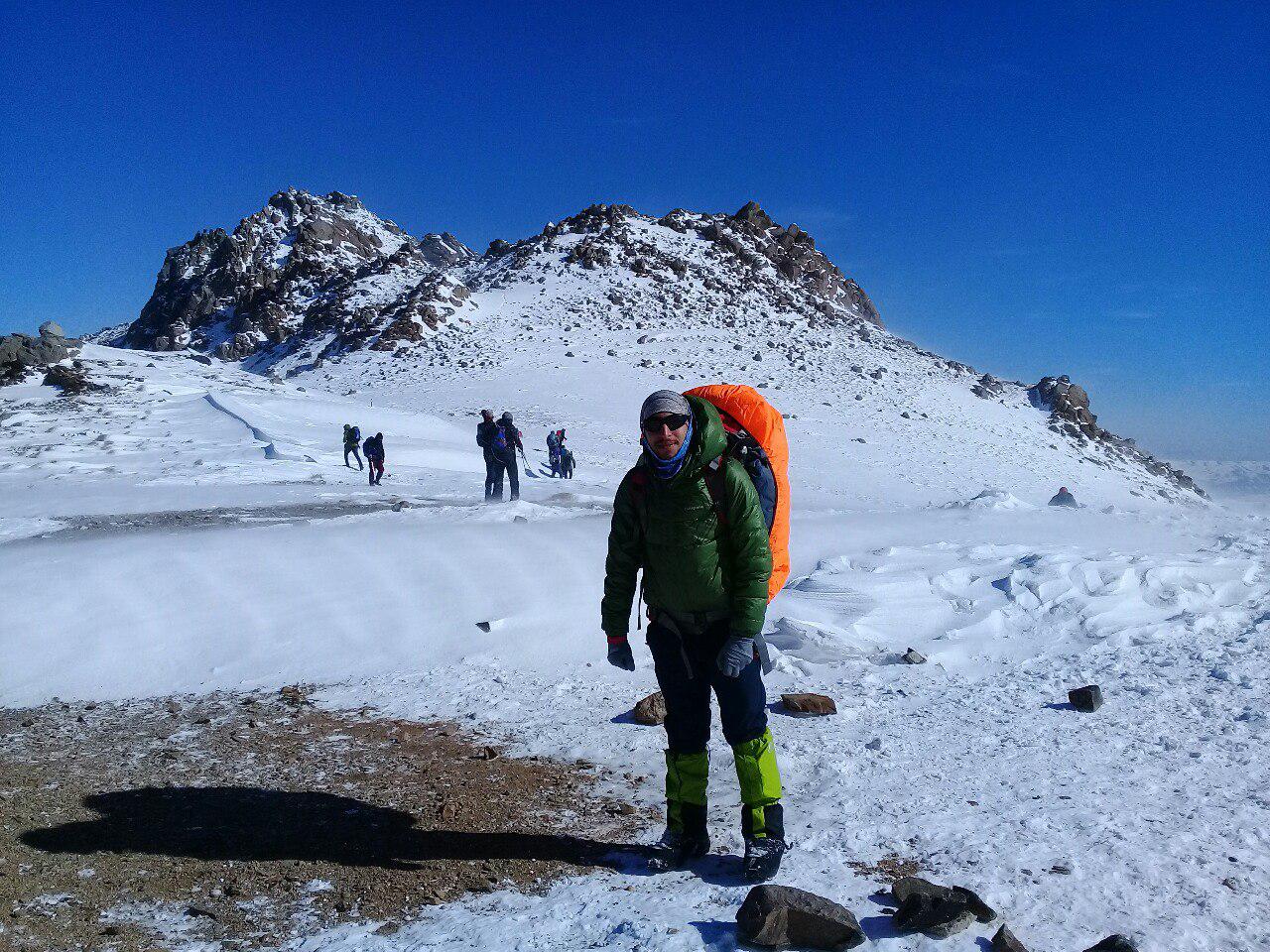 عضو داوطلب جمعیت هلال احمر رضوانشهر به اردوی انتخابی تیم ملی امید کوهنوردی جمهوری اسلامی ایران دعوت شد