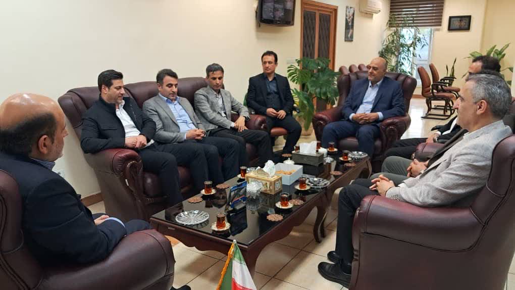 در تداوم دیدارهای عیدانه:  شهردار و اعضای شورای با سرپرست فرمانداری دیدار کردند