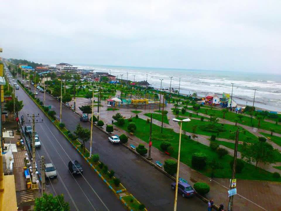 پارک ساحلی خیابان پاسداران انزلی به نام “بوستان ساحلی خلیج فارس” نام گذاری شد