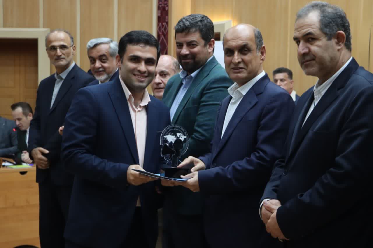برای دومین بار پیاپی ؛ روابط روابط عمومی فرمانداری رشت به عنوان برترین روابط عمومی استان گیلان انتخاب شد