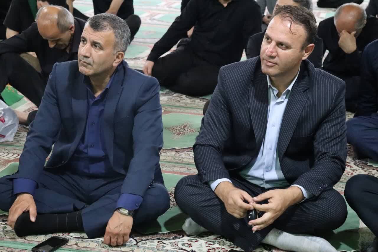 باحضور فرماندار شهرستان تالش؛مراسم عزاداری چهارمین شب ماه محرم در مسجد جامع شهر تالش برگزار شد