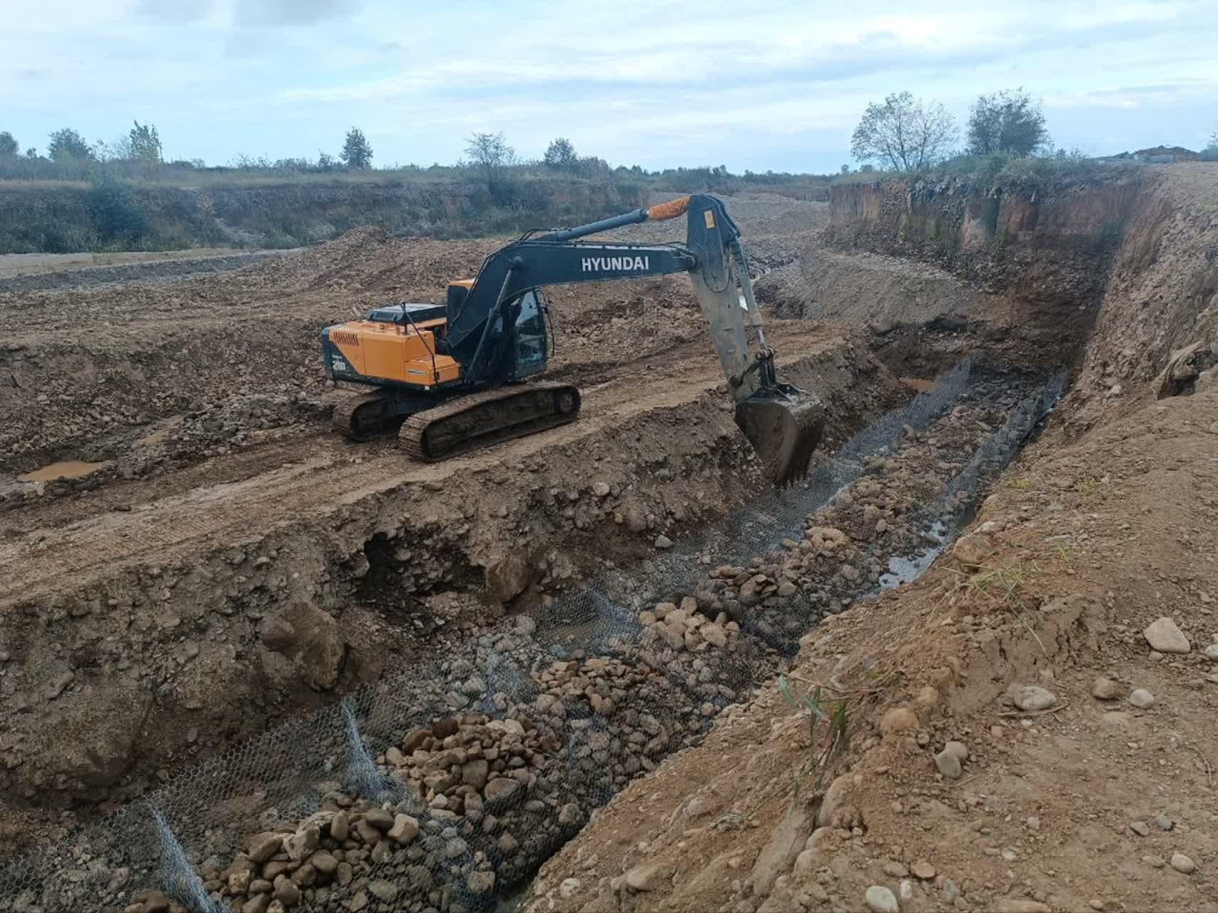 احداث بزرگترین سردهنه کشور در رودسر  فرماندار رودسر خبر داد؛ بهره برداری از بزرگترین سردهنه کشاورزی تا چند ماه آینده